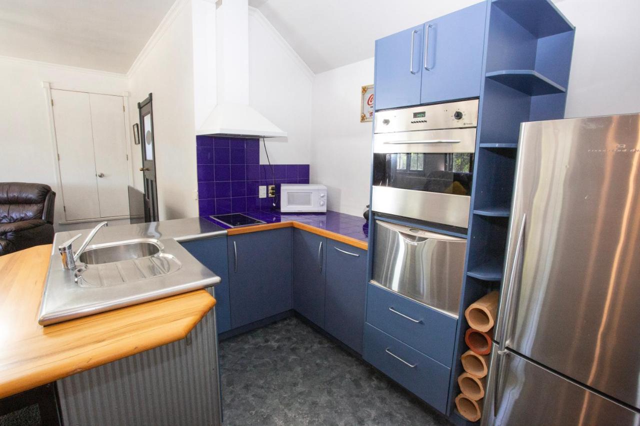 Cork And Keg Motel Renwick Ngoại thất bức ảnh